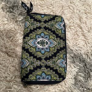 Vera Bradley wallet like new